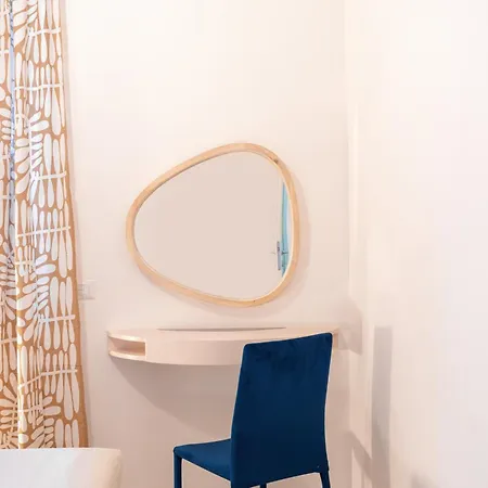 A 5' Dai Musei Vaticani E 3' Dalla Metro 罗马